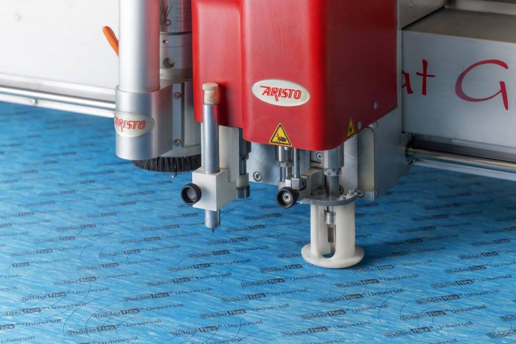 Digitaal snijden: Complexe vormen, kleine series Digitaal snijden: Complexe vormen, kleine series